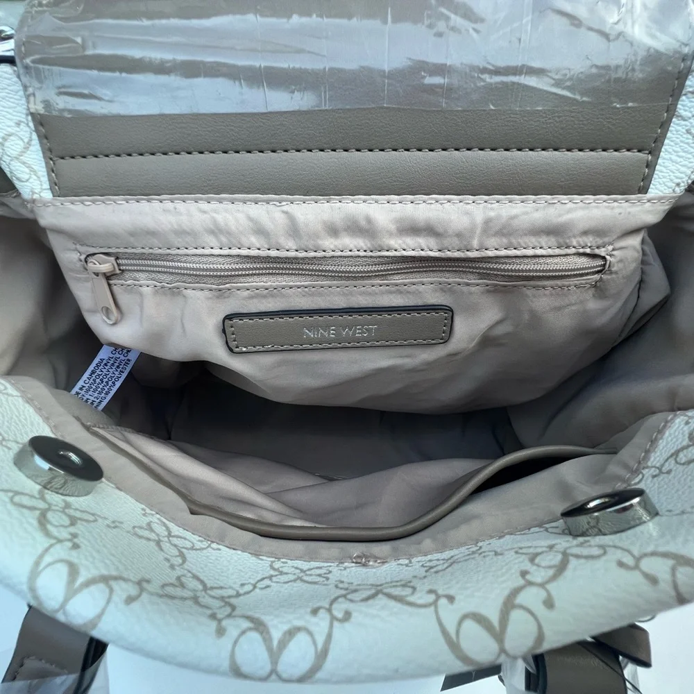 Nine West top carry